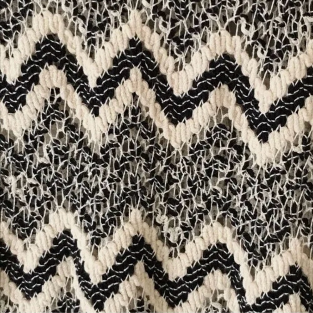 Zara Long Sleeves Chevron Knit Zig Zag Cream and Black Dress-medium - Picture 5 of 8